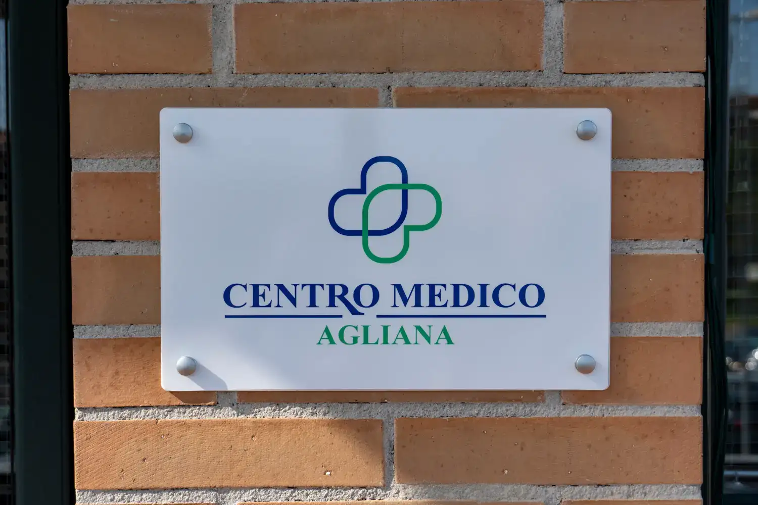 logo centro medico